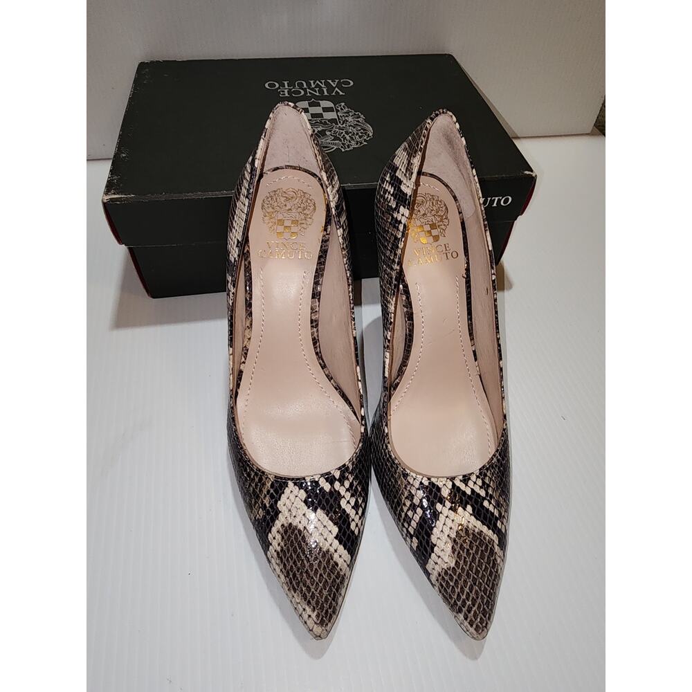 Vince Camuto Snakeskin Print Stiletto Pumps Size 8.5 w/ Box